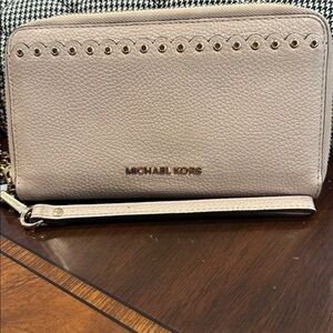 MK Scallop Edge Wristlet